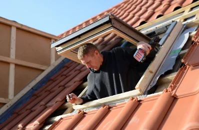 Pose de fenêtres de toit Velux à Attiches